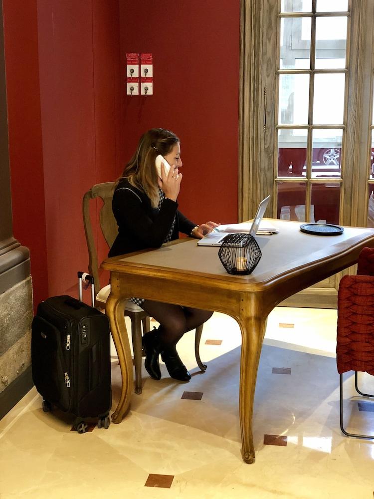 Mercure Centre Place Bretagne Hotel